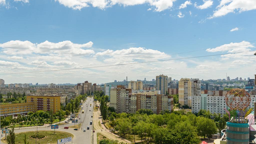 Artal Apartment On Obolonskaya Square 3 キエフ エクステリア 写真